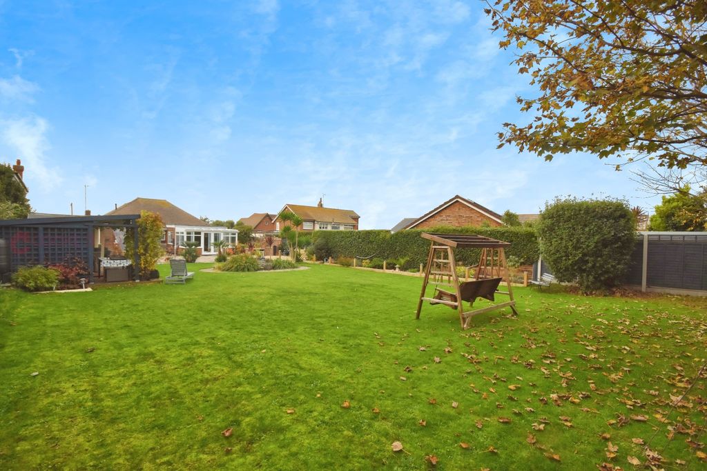 Additional image 5 of 4 bed detached bungalow for saleKingsgate Avenue, Broadstairs, Kent CT10