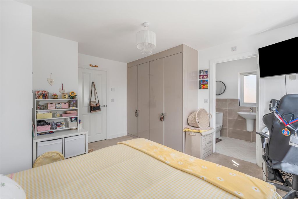 Additional image 11 of 4 bed detached house for saleThenford Way, Banbury OX16
