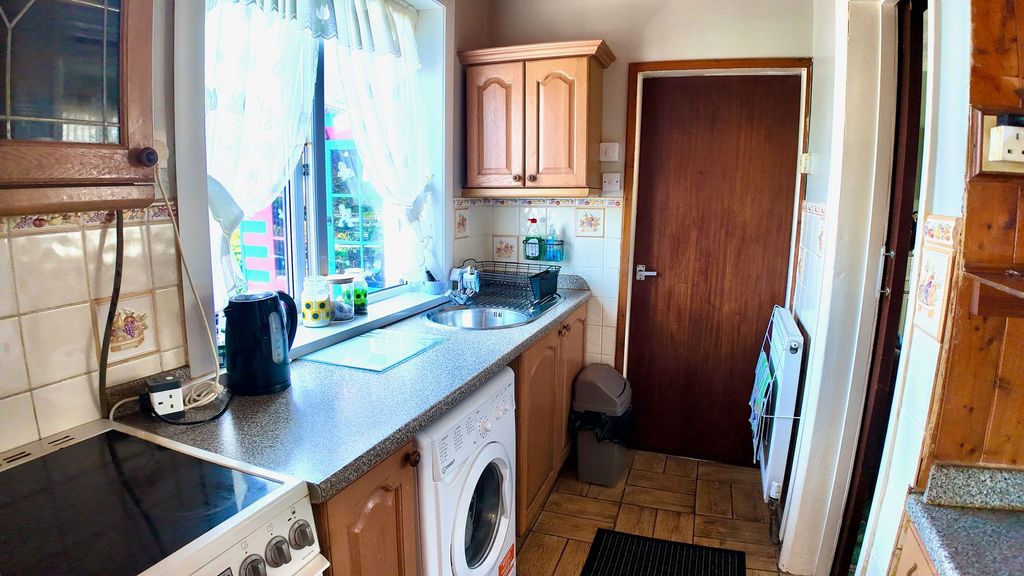 Additional image 13 of 3 bed terraced house for saleFflorens Road, Newbridge NP11
