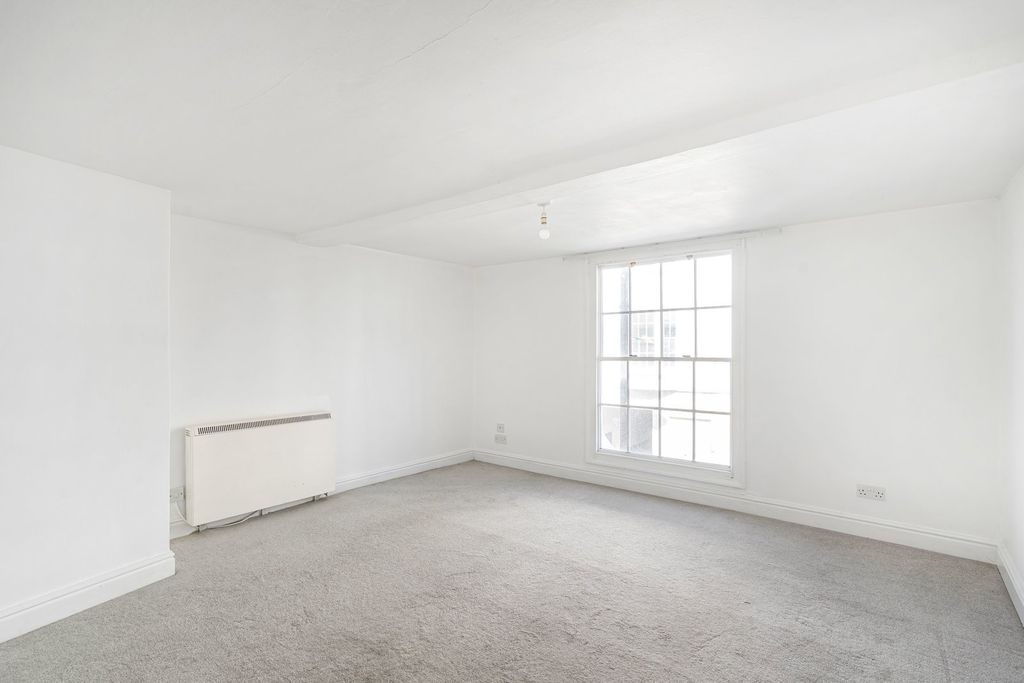 Additional image 6 of 3 bed flat for saleFore Street, Kingsbridge TQ7