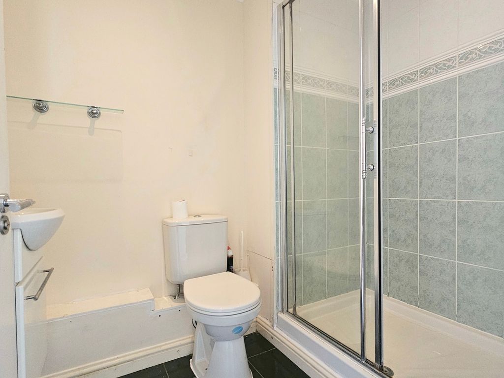 Additional image 10 of 2 bed flat for saleGoldsworth Road, Woking, Surrey GU21