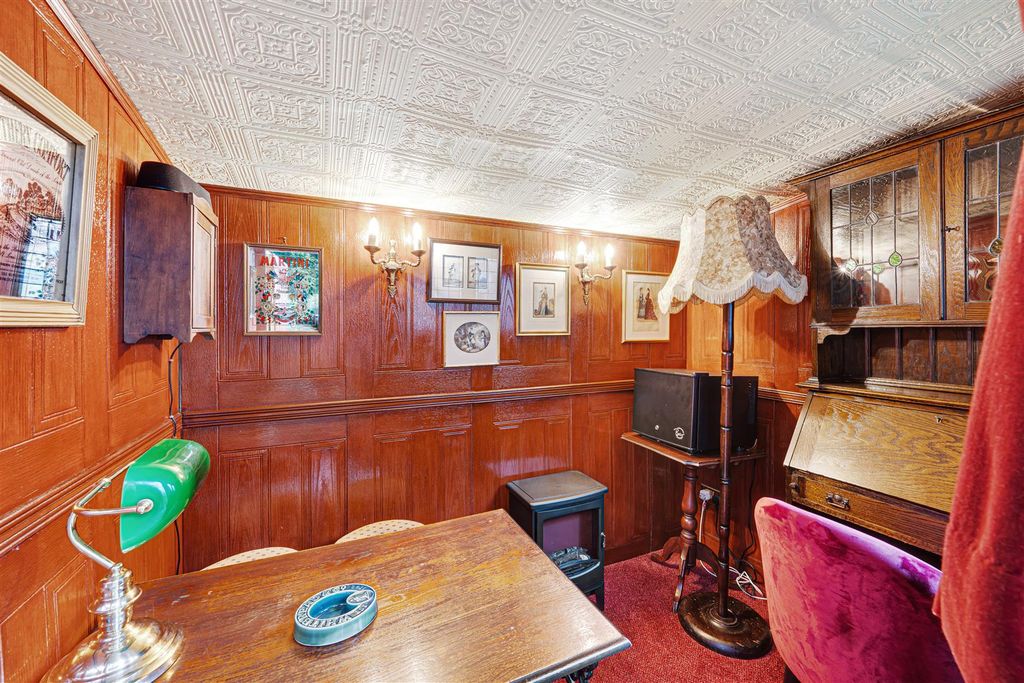 Additional image 25 of 4 bed town house for saleDunham Rise, Altrincham WA14