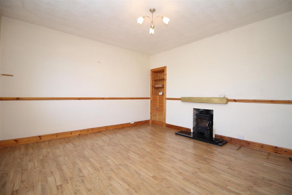 Additional image 2 of 2 bed flat for saleEmpire Street, Whitburn EH47