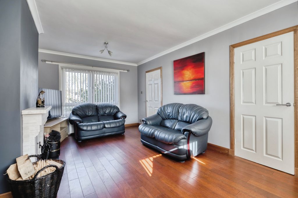 2 bed semi-detached house for saleSmith Crescent, Alexandria G83 photo 4