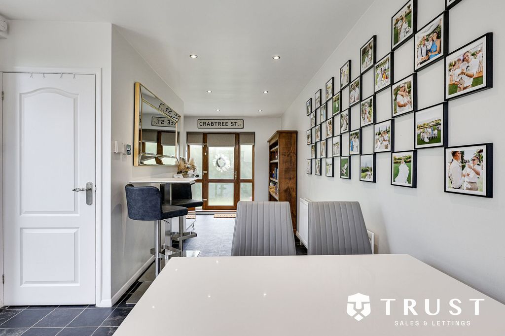Additional image 14 of 3 bed detached house for saleMill Lane, Batley WF17