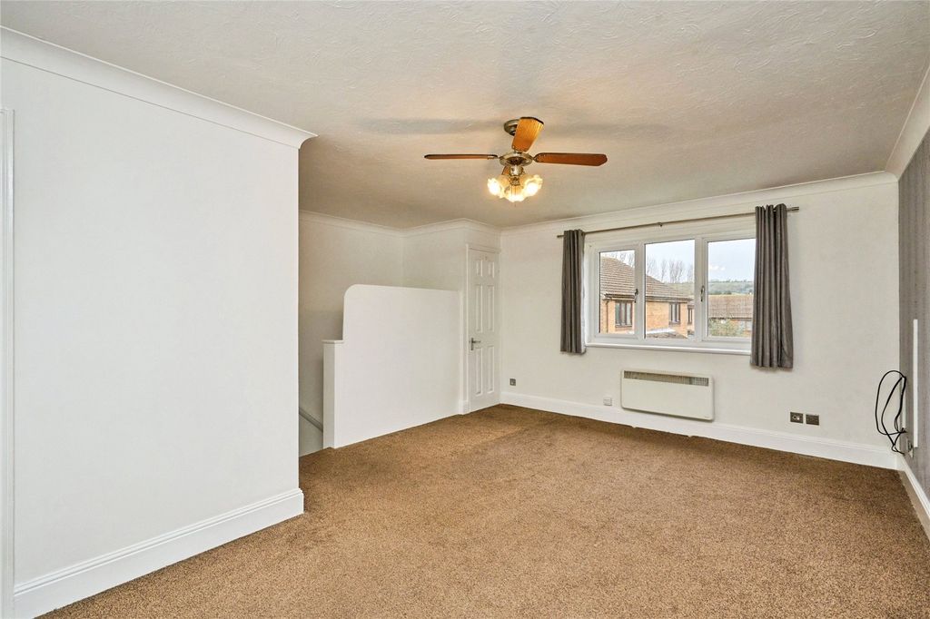 Additional image 9 of 1 bed flat for saleThe Warren, Sandown, Isle Of Wight PO36