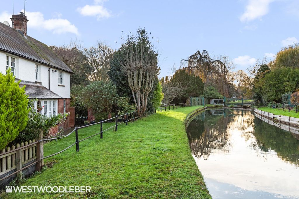 Additional image 35 of 4 bed detached house for saleStation Road, Broxbourne EN10