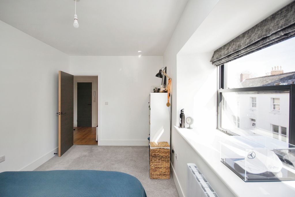 Additional image 4 of 2 bed flat for saleQuaker Lane, Bristol, Avon BS35