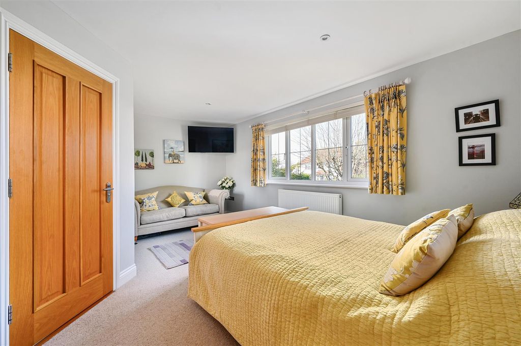 Additional image 23 of 4 bed detached house for saleClavering Walk, Cooden, Bexhill-On-Sea TN39