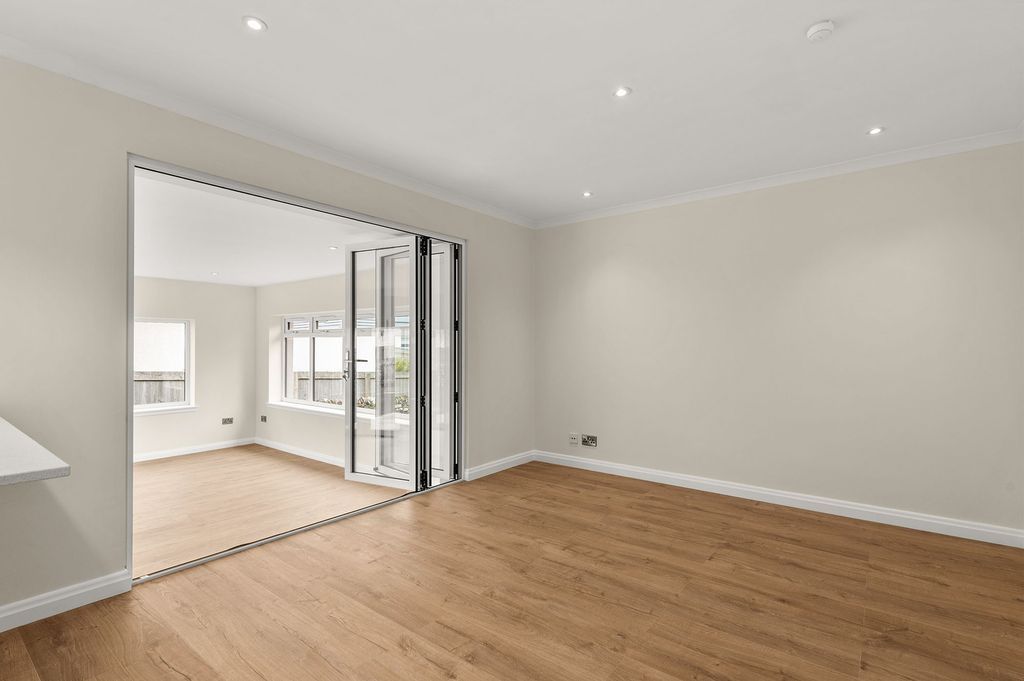 Additional image 3 of 6 bed villa for saleCroft Road, Auchterarder PH3
