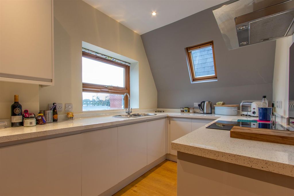 Additional image 6 of 1 bed flat for saleCathedral Road, Pontcanna, Cardiff CF11