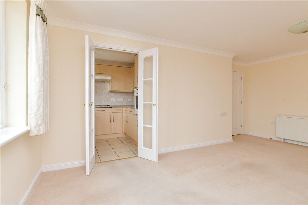 Additional image 10 of 1 bed flat for saleQueen Street, Arundel, West Sussex BN18
