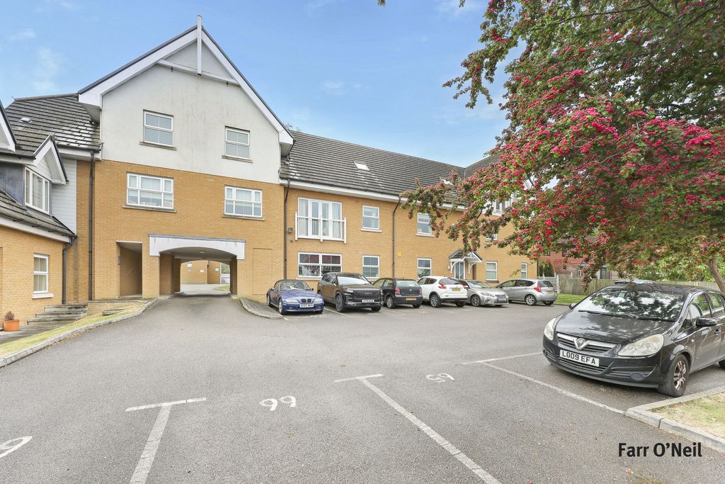 Additional image 23 of 2 bed penthouse for saleHigh Road, Buckhurst Hill IG9