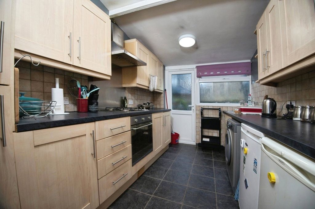 Additional image 7 of 2 bed detached house for saleHoward Street, Cardiff CF24