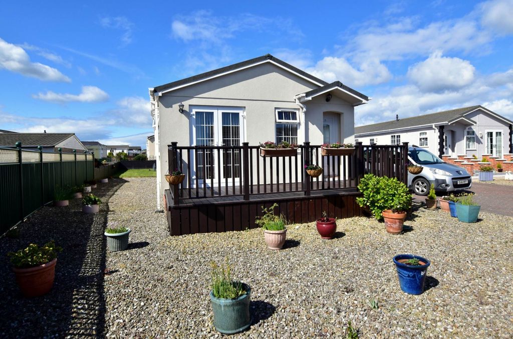 Additional image 2 of 2 bed mobile/park home for saleGreenfinch Close, Ballyhalbert BT22