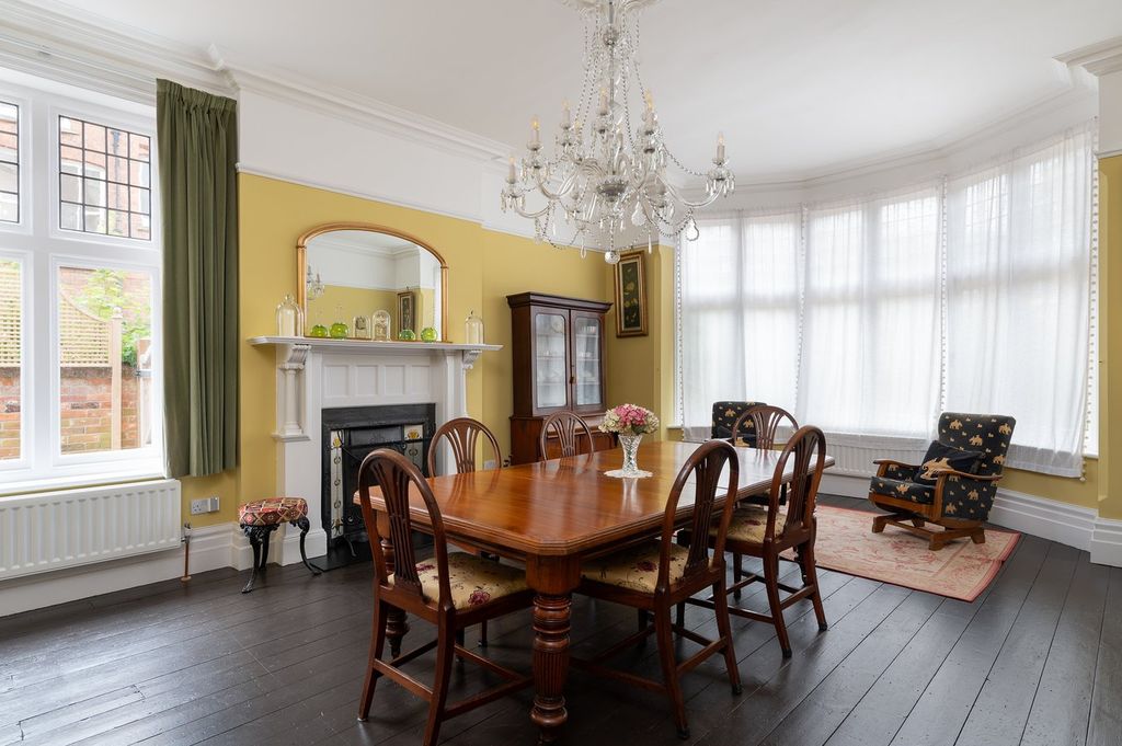 Additional image 2 of 7 bed detached house for saleKimbolton Road, Bedford MK40