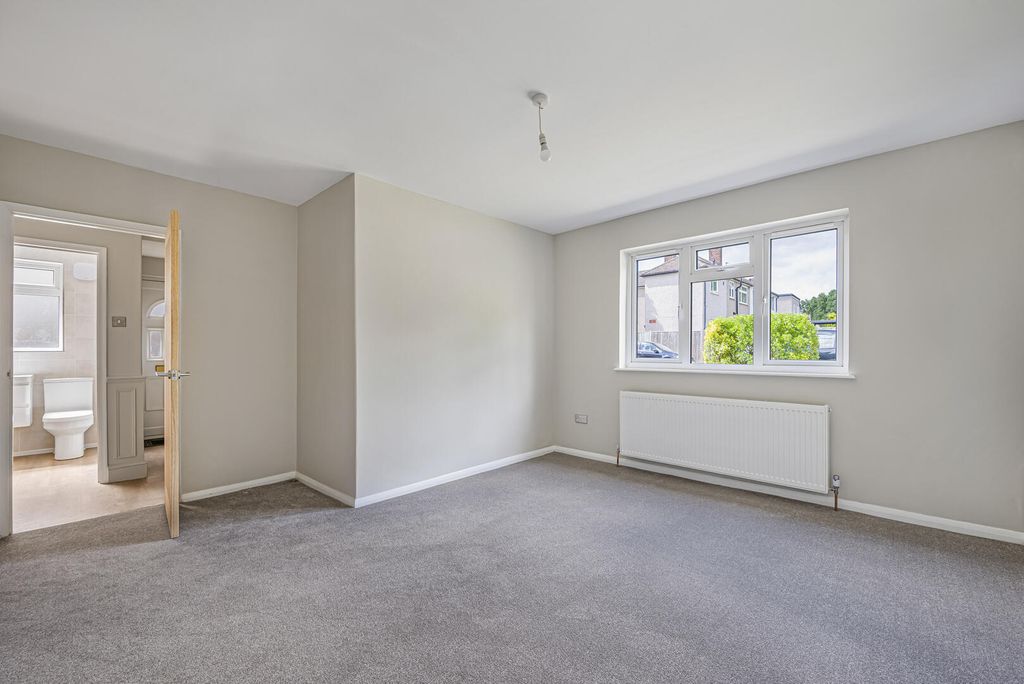Additional image 13 of 2 bed maisonette for saleMurchison Avenue, Bexley DA5