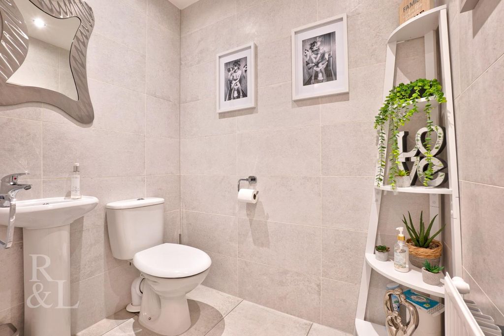 Additional image 13 of 5 bed detached house for saleDickinson Close, Ashby-De-La-Zouch LE65