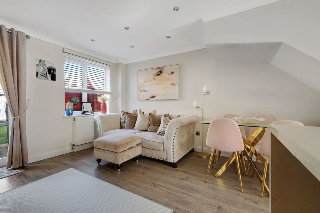 Additional image 6 of 3 bed end terrace house for saleArmath Place, Langdon Hills, Essex SS16