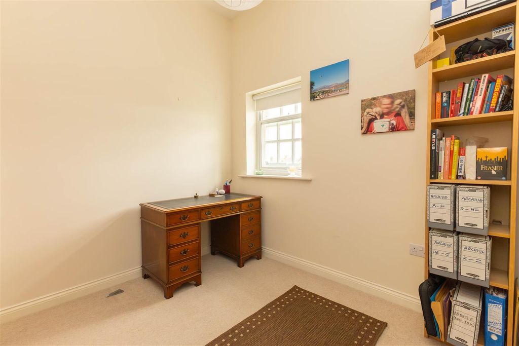 Additional image 17 of 3 bed flat for saleJames Walk, Bexhill-On-Sea TN40