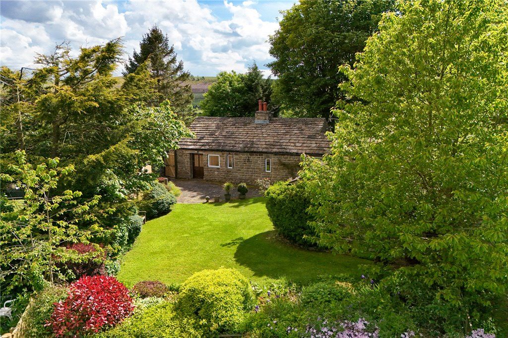 2 bed bungalow for saleSconce Lane, High Eldwick, Bingley, West Yorkshire BD16