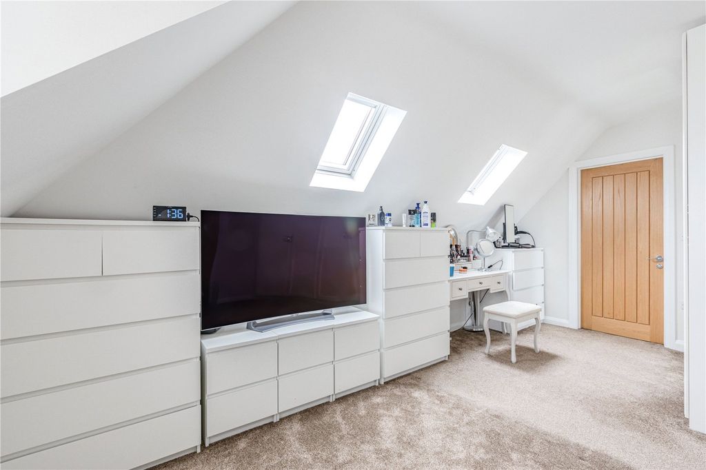Additional image 25 of 5 bed detached house for salePinewood Avenue, New Haw, Addlestone, Surrey KT15