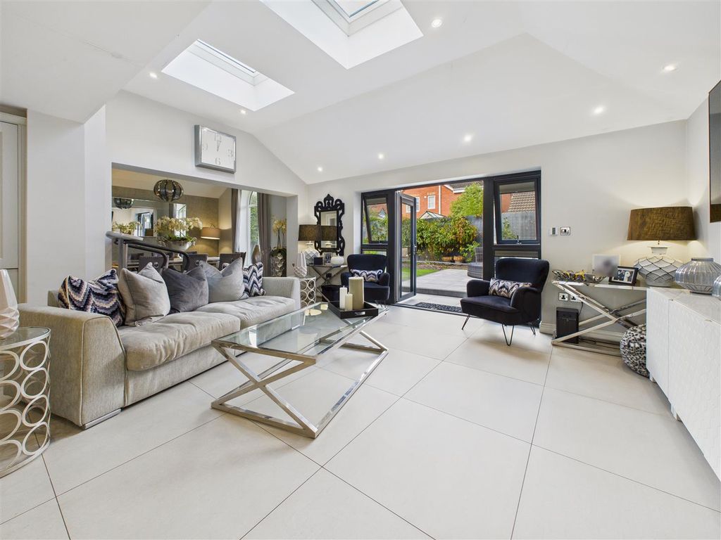 Additional image 4 of 5 bed detached house for saleAlder Close, Brough HU15