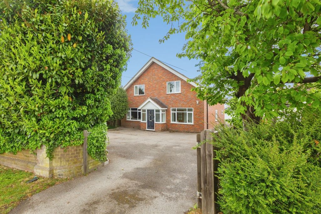 Additional image 28 of 4 bed detached house for saleWendover Road, Weston Turville, Aylesbury HP22