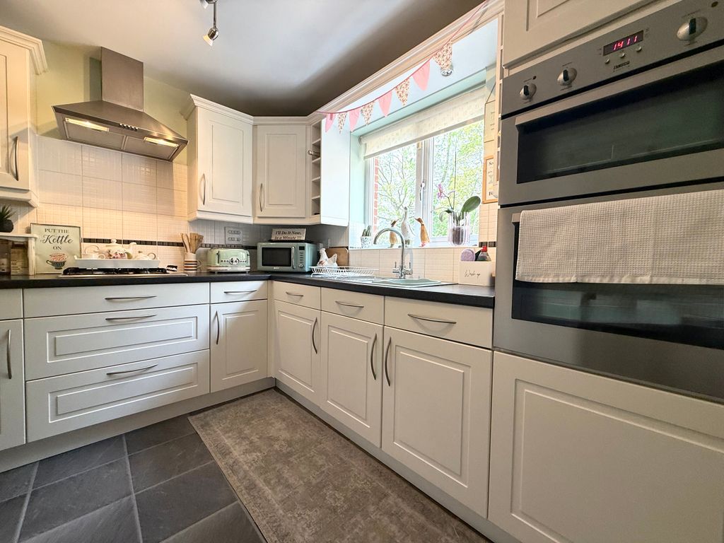 Additional image 8 of 4 bed detached house for saleGlas Y Gors, Cwmbach, Aberdare, Rhondda Cynon Taf CF44