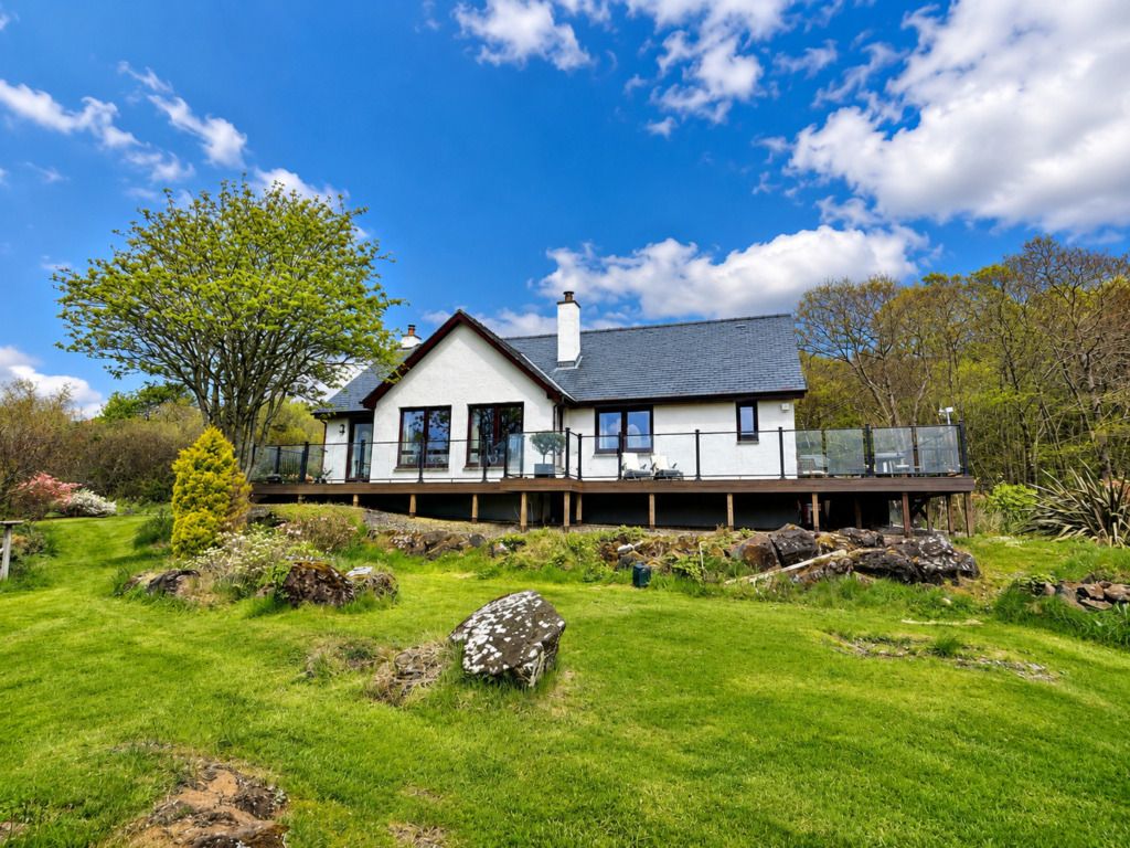 3 bed bungalow for saleThe Old Smiddy, Drimnin, Oban PA80
