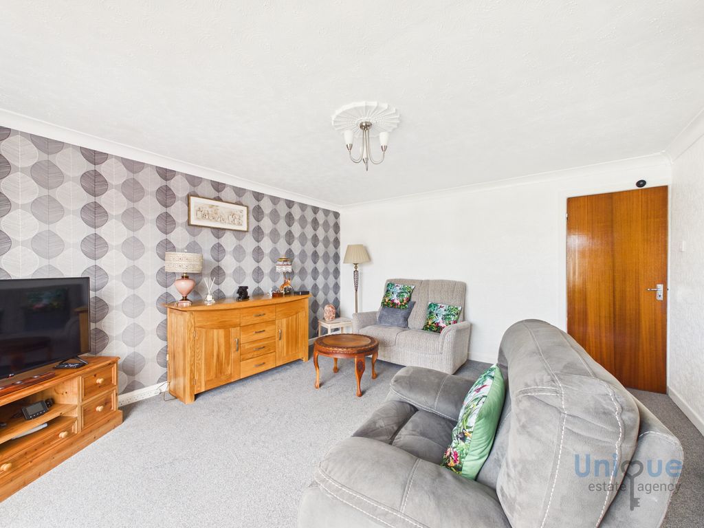 Additional image 5 of 2 bed flat for saleNewfield Court, Hove Road, Lytham St. Annes FY8