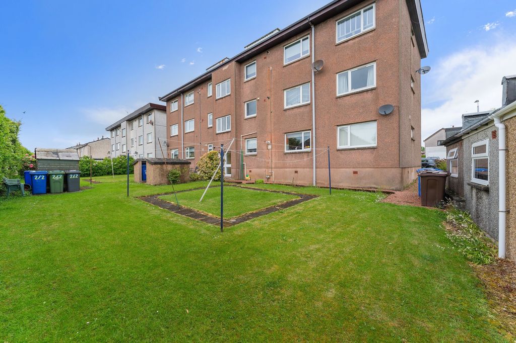 Additional image 16 of 2 bed flat for saleMackenzie Drive, Kilbarchan PA10
