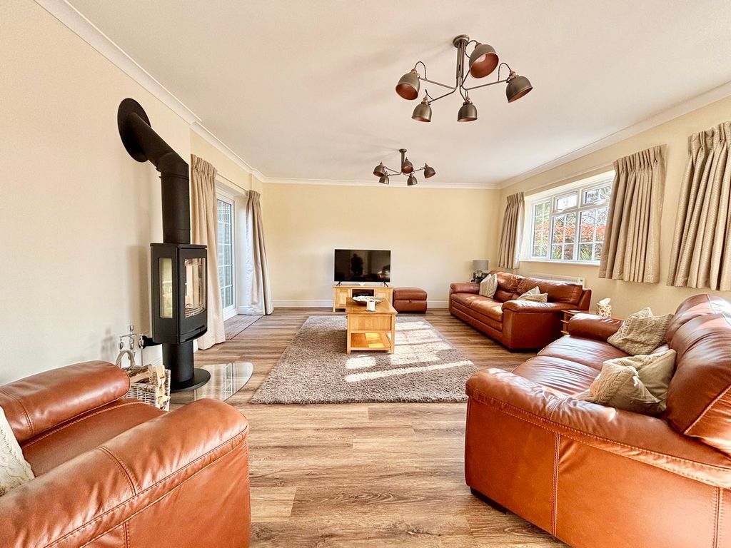 Additional image 5 of 4 bed detached house for saleCollington Rise, Bexhill-On-Sea TN39