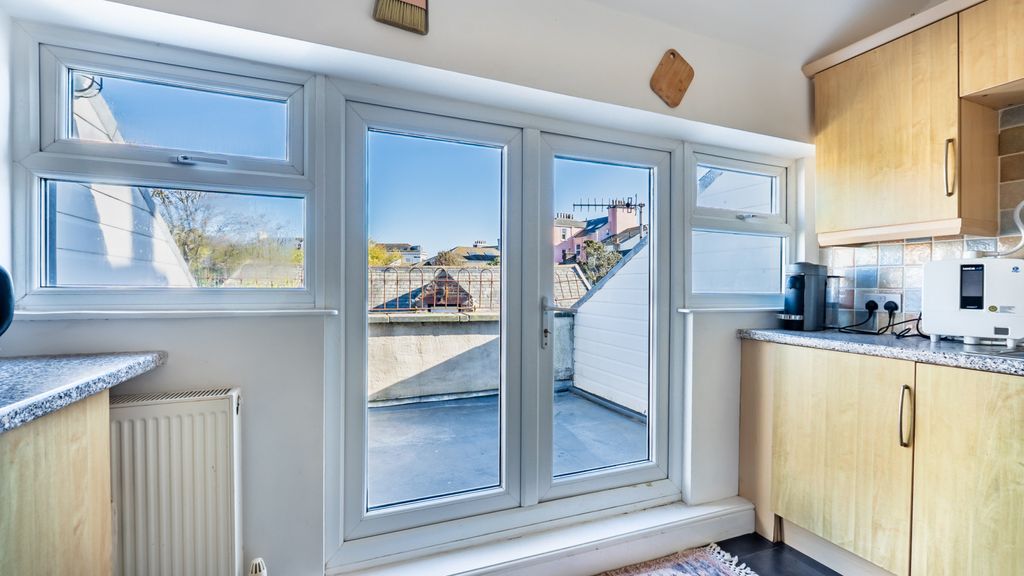 Additional image 7 of 2 bed flat for saleApt. 2 Charles Street Close, Peel IM5