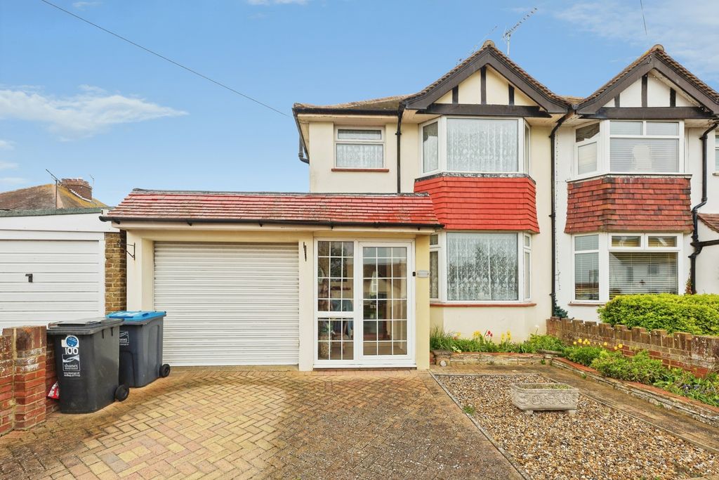 3 bed semi-detached house for saleMinnis Road, Birchington, Kent CT7