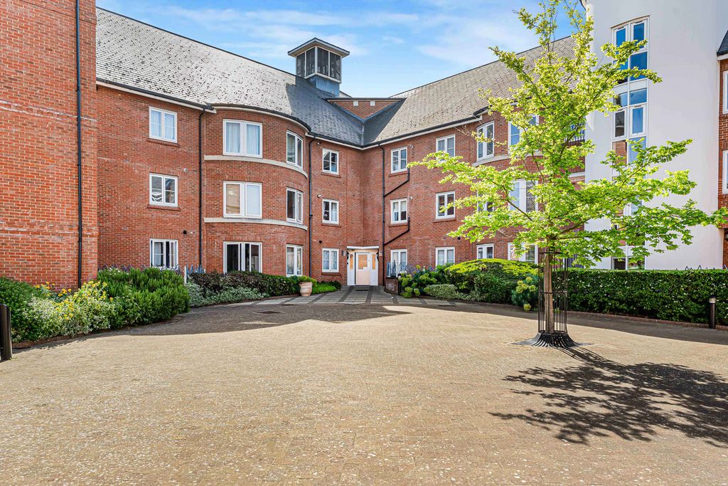 2 bed flat for saleQuakers Court, Abingdon OX14