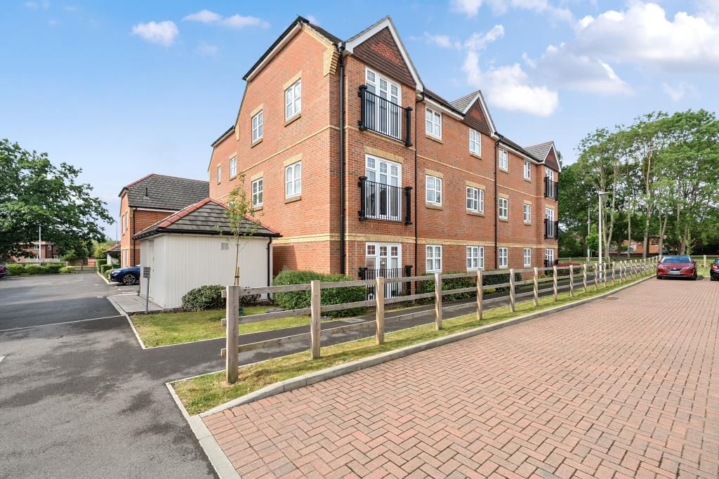 2 bed flat for saleArborfield Green, Reading, Berkshire RG2