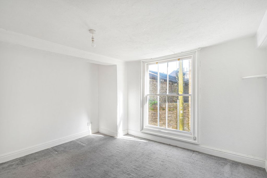 Additional image 9 of 3 bed flat for saleFore Street, Kingsbridge TQ7