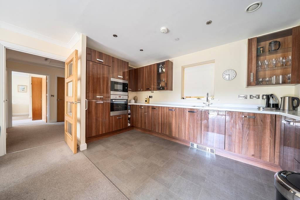 Additional image 7 of 2 bed flat for saleBanbury, Oxfordshire OX16