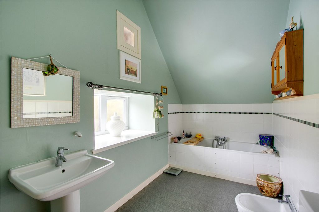 Additional image 12 of 5 bed detached house for saleThe Old School, 8 South Esk Road, Tannadice, By Forfar, Angus DD8