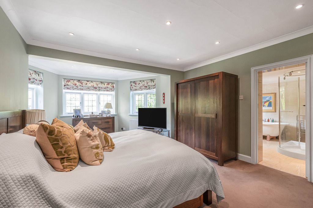 Additional image 12 of 5 bed detached house for saleCross Oak Road, Berkhamsted, Hertfordshire HP4