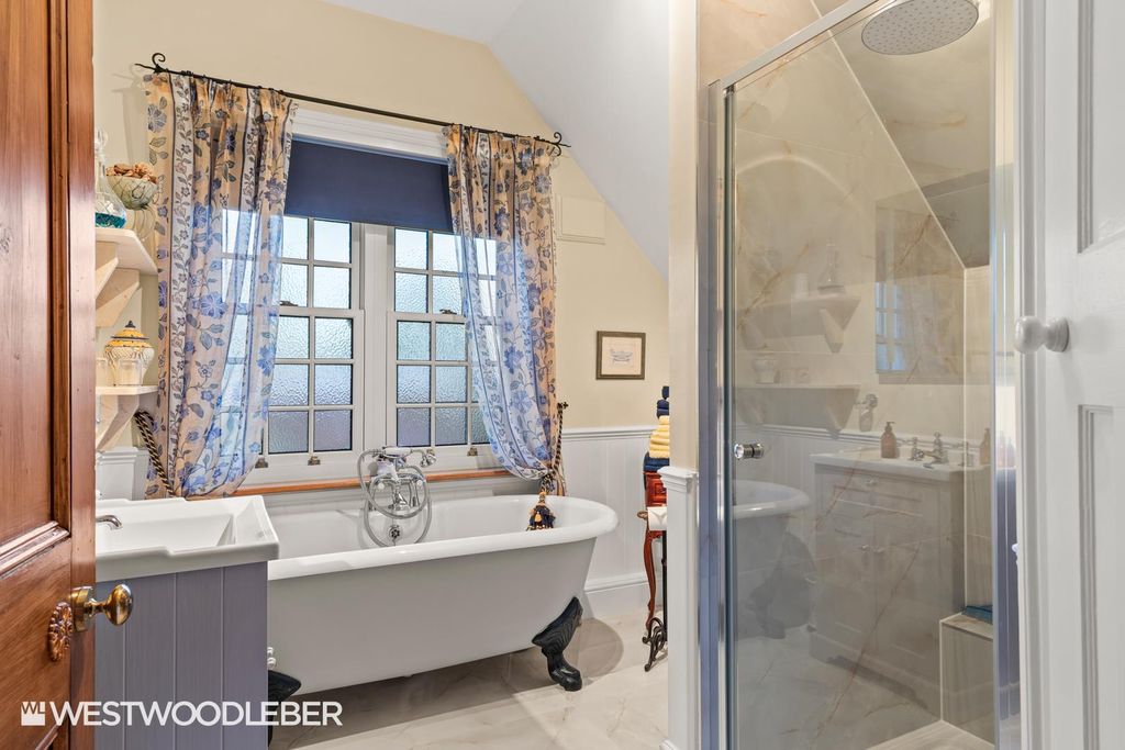 Additional image 32 of 4 bed detached house for saleStation Road, Broxbourne EN10