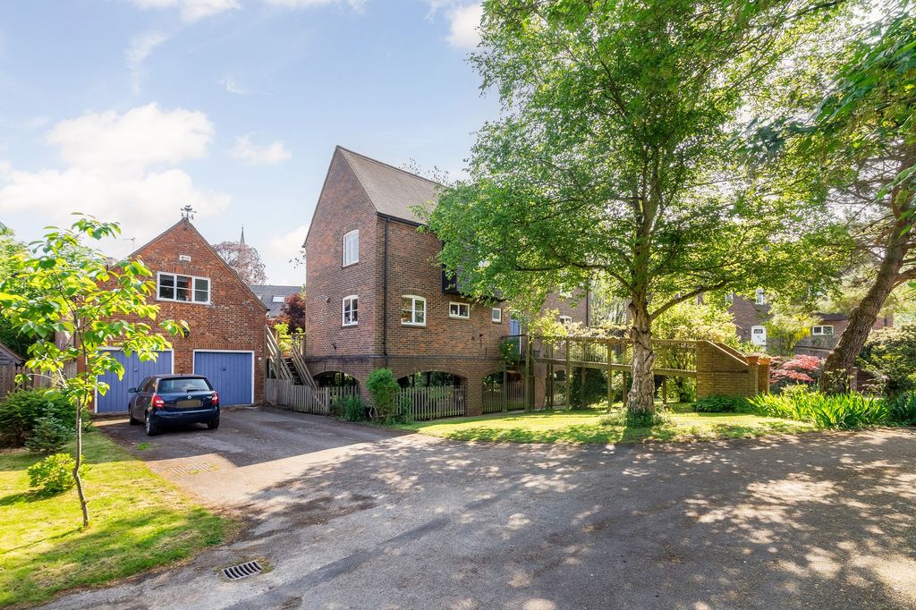 4 bed detached house for saleMill Paddock, Abingdon OX14