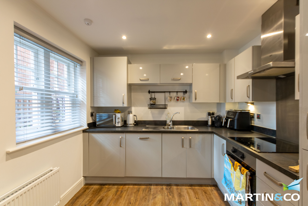 1 bed flat for saleMacniece Close, Selly Oak B29 photo 4
