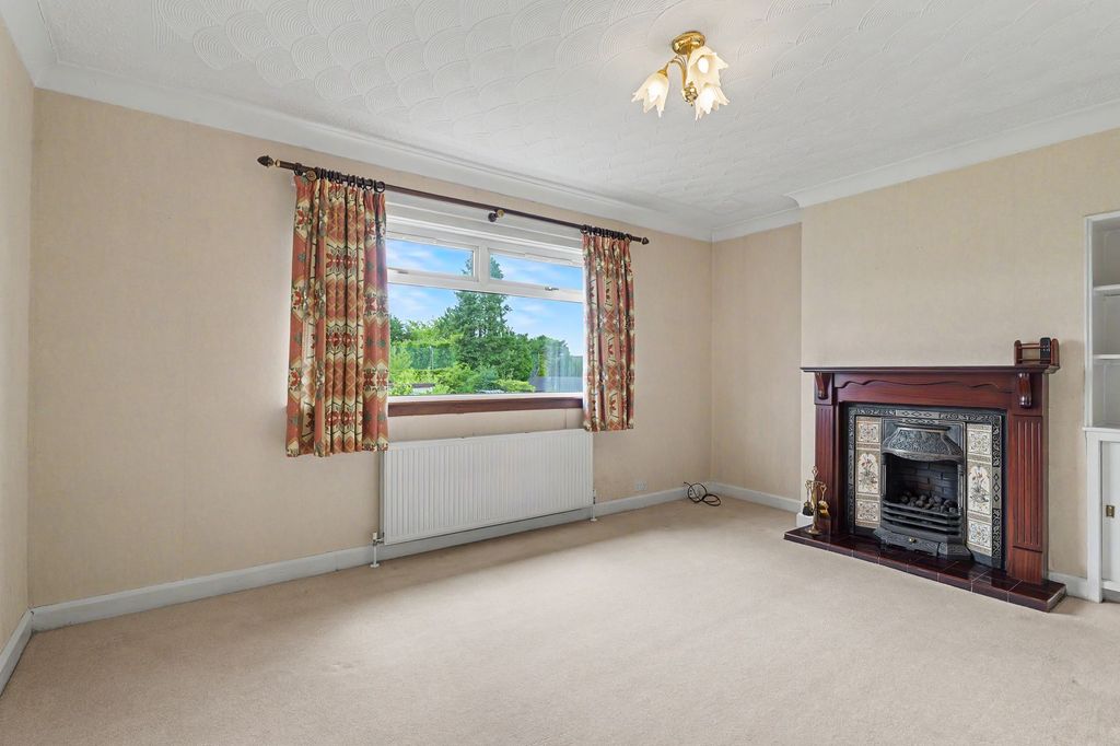 3 bed detached house for saleSpringwells Crescent, Airdrie ML6 photo 3