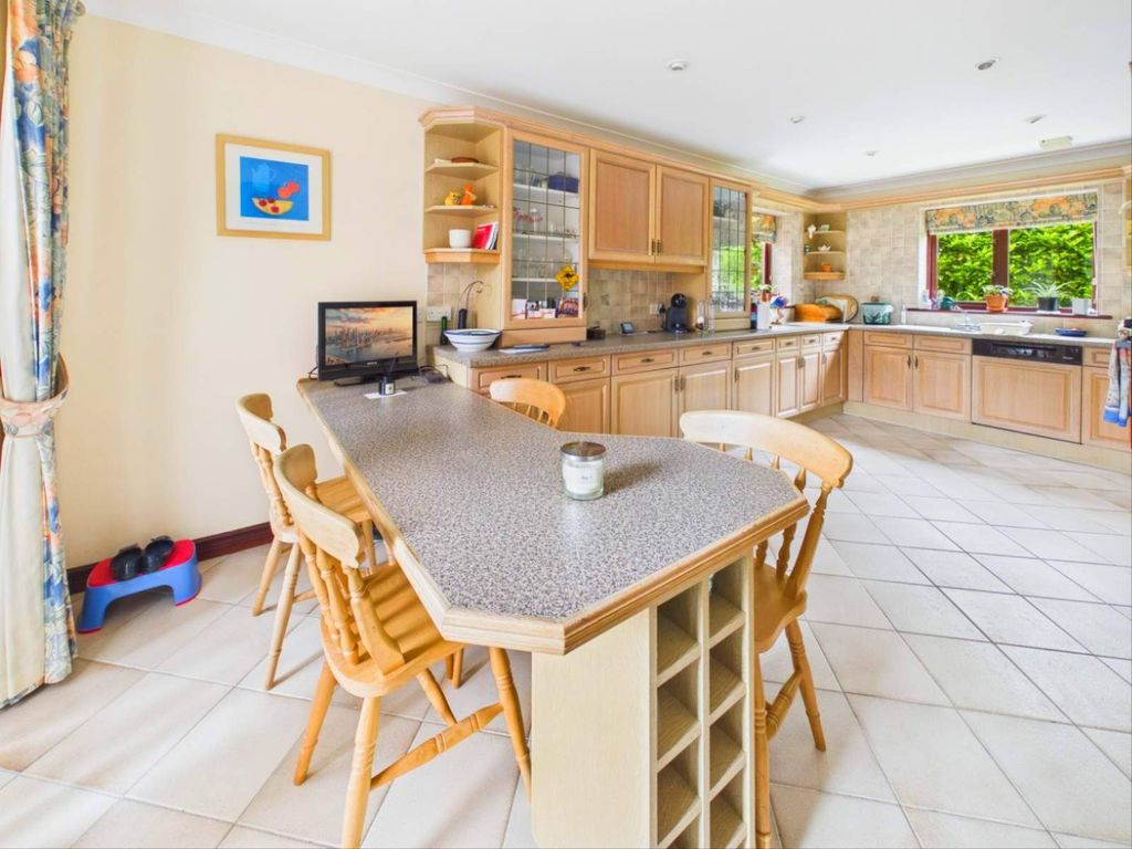 Additional image 43 of 5 bed detached house for saleRhiwbina Hill, Cardiff CF14