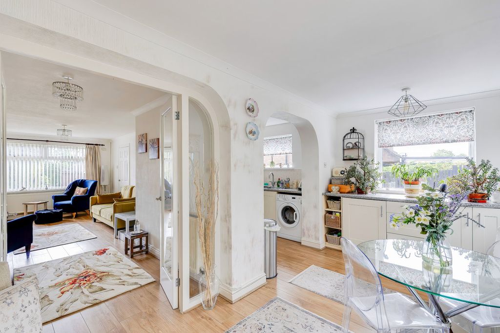 Additional image 9 of 3 bed semi-detached house for saleCarisbrooke Way, Cardiff CF23