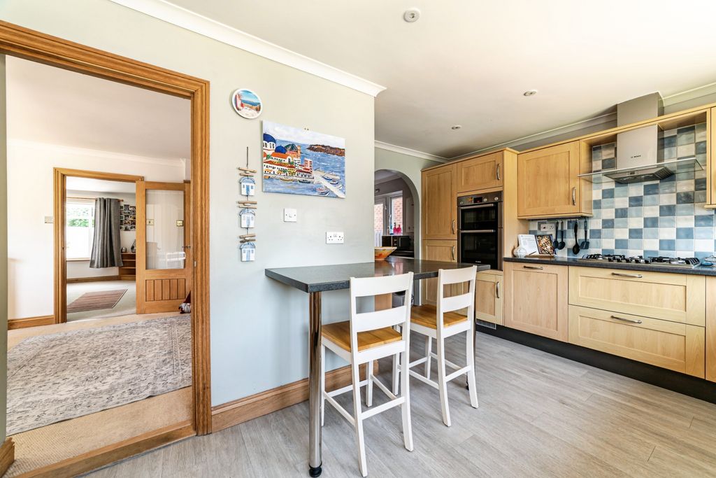 Additional image 11 of 4 bed detached house for saleSandpiper Way, Basingstoke RG22