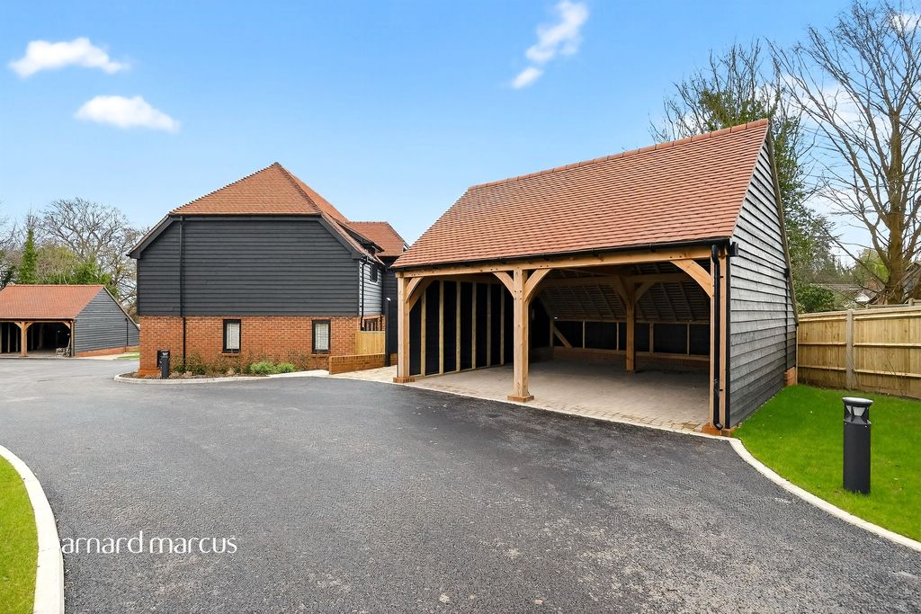 Additional image 27 of 4 bed detached house for saleHuntersfield Farm, Fairlawn Road, Banstead SM7