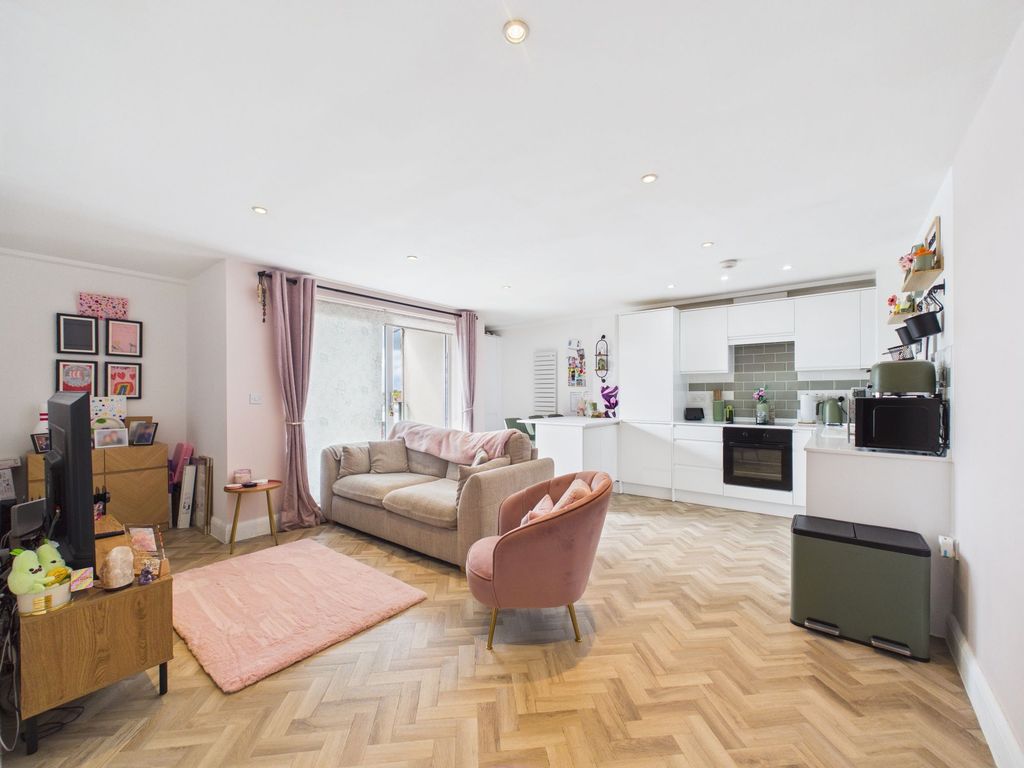 Additional image 2 of 2 bed flat for saleLambeth Court, Lambeth Road SS7